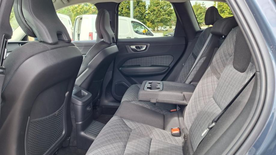 Volvo XC60 T6 RECHARGE AWD, PANARAMA, NAV, TEMPOMAT, JAMSTVO, fotografija 16