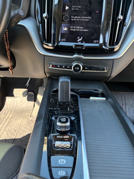 Volvo XC60 T6 recharge, Inscription, fotografija 15
