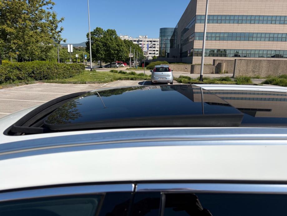 Volvo XC60 T6 recharge, Inscription, fotografija 18