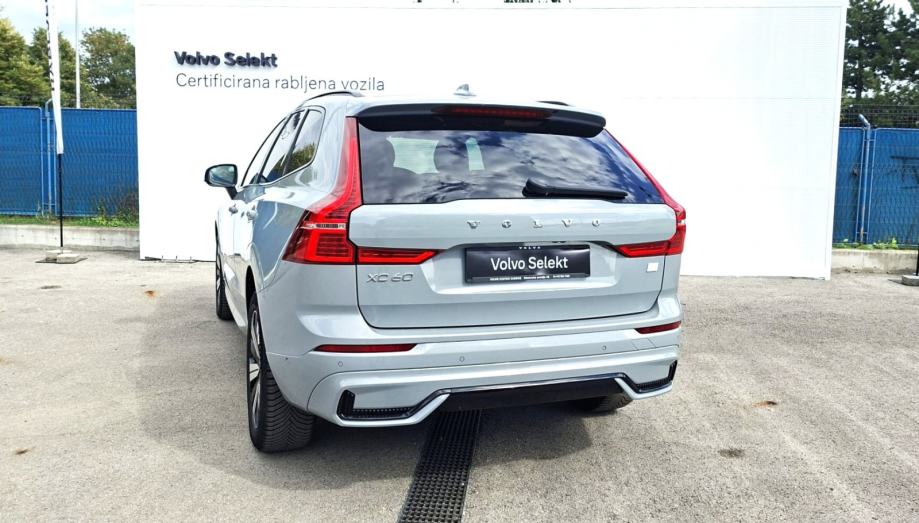 Volvo XC60 T8 PLUS DARK, PANARAMA,NAV, TEMPOMAT ,, JAMSTVO, fotografija 7