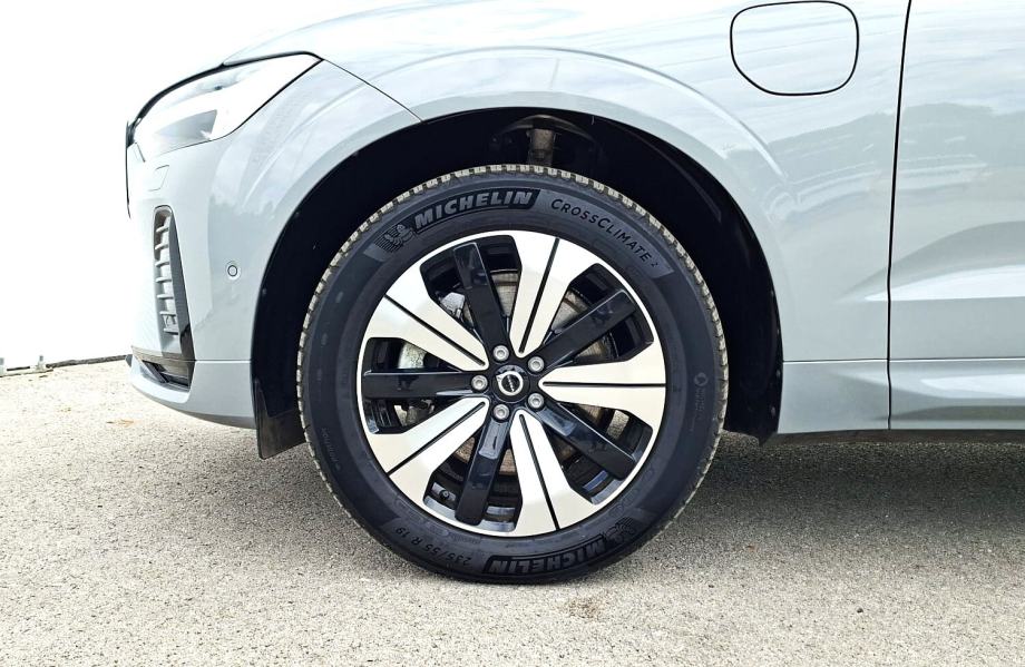 Volvo XC60 T8 PLUS DARK, PANARAMA,NAV, TEMPOMAT ,, JAMSTVO, fotografija 10