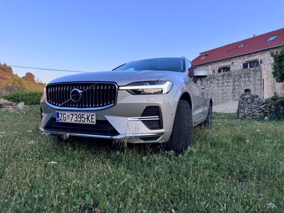 Volvo XC60 T6 Recharge AWD Inscription 341 KS | 360° | PANO | H&K | KU, fotografija 2