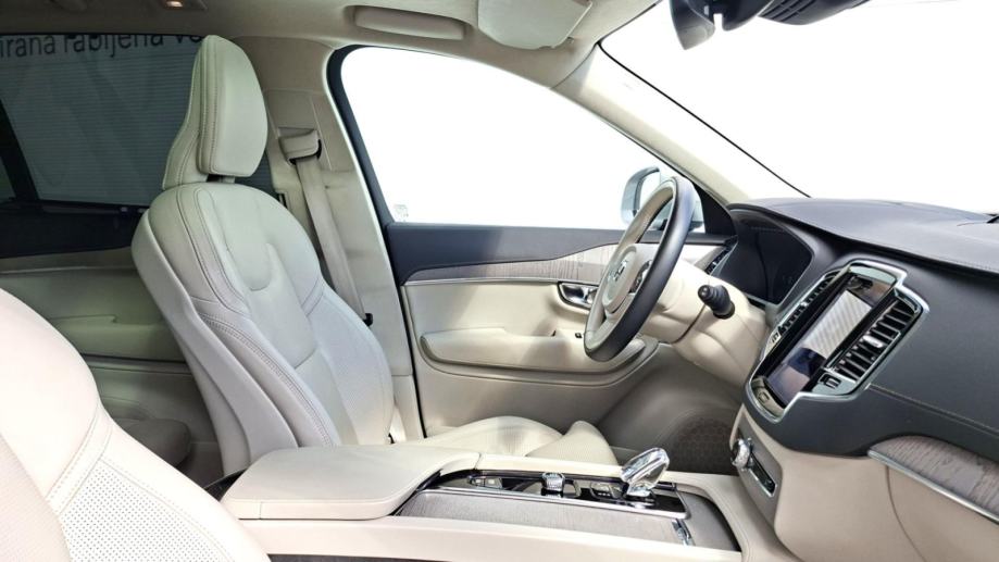 Volvo XC90 B5 AWD ULTRA BRIGHT, Panorama, 7 sjedala, JAMSTVO, fotografija 14