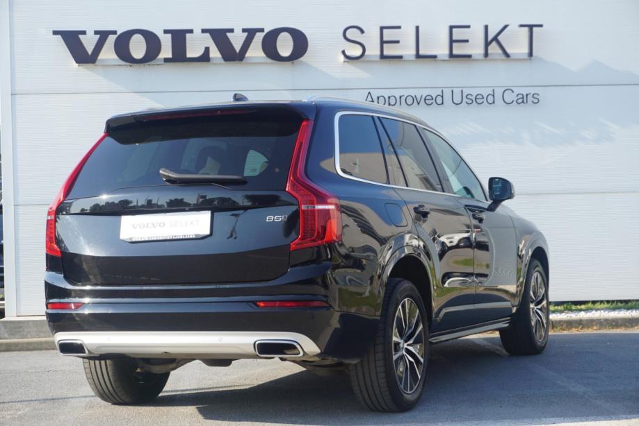 Volvo XC90 B5 DIZEL MOM. AWD 7SITZER, 2019 god.