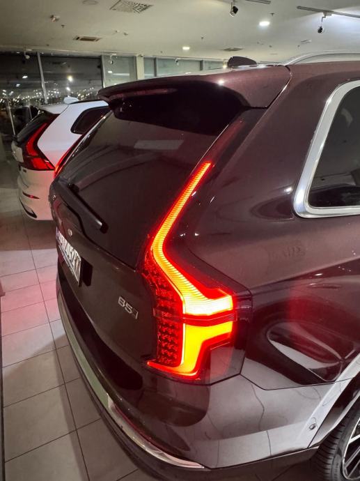 Novi Volvo XC90 B5 PETROL,Facelift,7 sjedala,250HP,22' ljetne+zimske, pogled izvana - slika 2