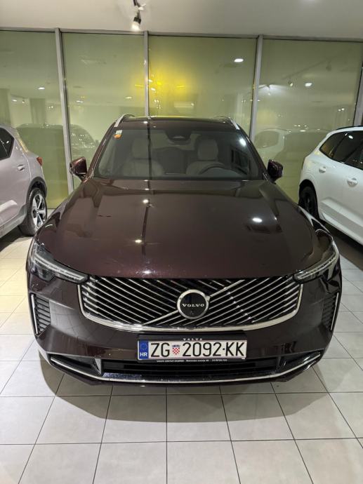 Novi Volvo XC90 B5 PETROL,Facelift,7 sjedala,250HP,22' ljetne+zimske, fotografija 7
