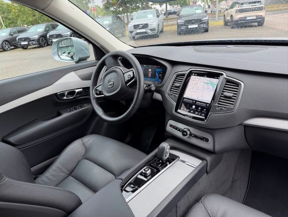 Volvo XC90 T8 Core Recharge Plug-In Hybrid AWD - U PDV-U, fotografija 11