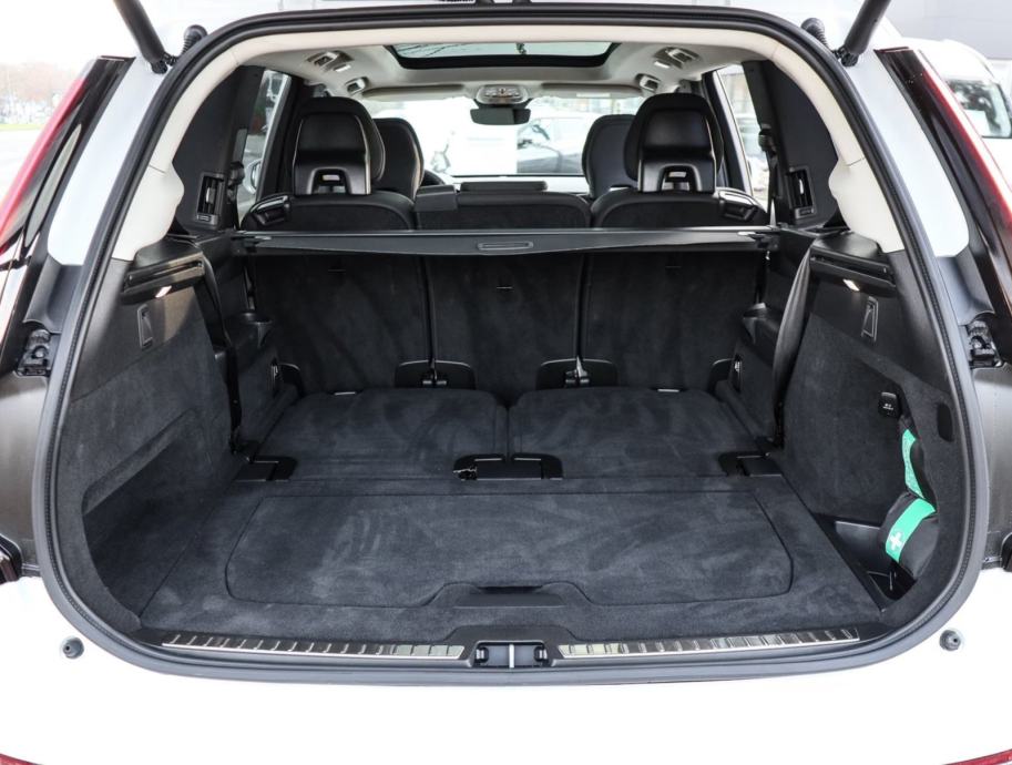 Volvo XC90 T8 RECHARGE AWD PLUS BRIGHT - U PDV-U, 7 SJEDALA, BLIS, LED, fotografija 6