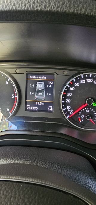 VW Amarok V6 3.0 tdi model 2018 automatik, fotografija 6