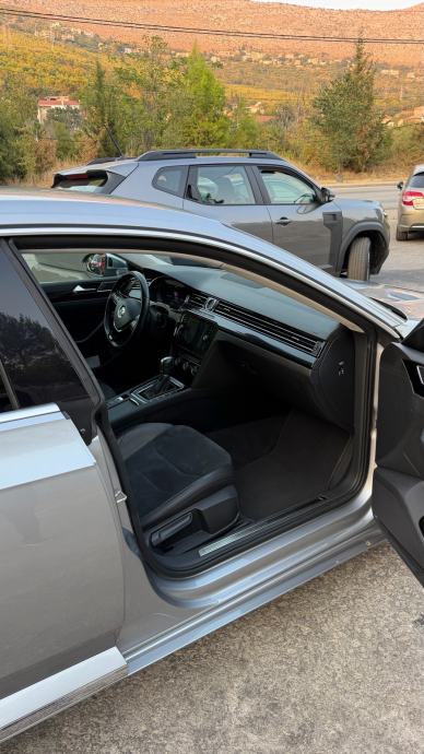 VW Arteon 2,0 TDI automatik - reg. 07/2027, fotografija 11
