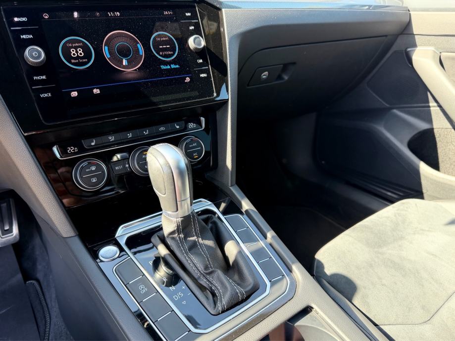 VW Arteon 2,0 TDI DSG*R-LINE*KEYLESS*360 KAMERA*VIRTUAL*115.000KM, fotografija 14