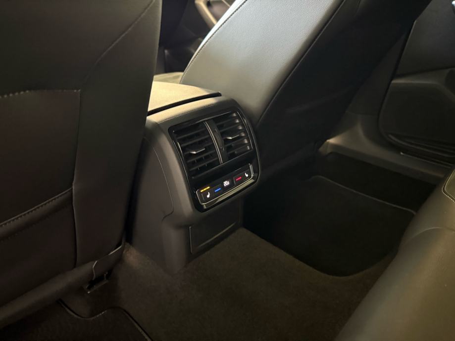 VW Arteon 2.0 TDI DSG •R line,Navi,Ambilight,ACC,Kamera,Keylees•, fotografija 18