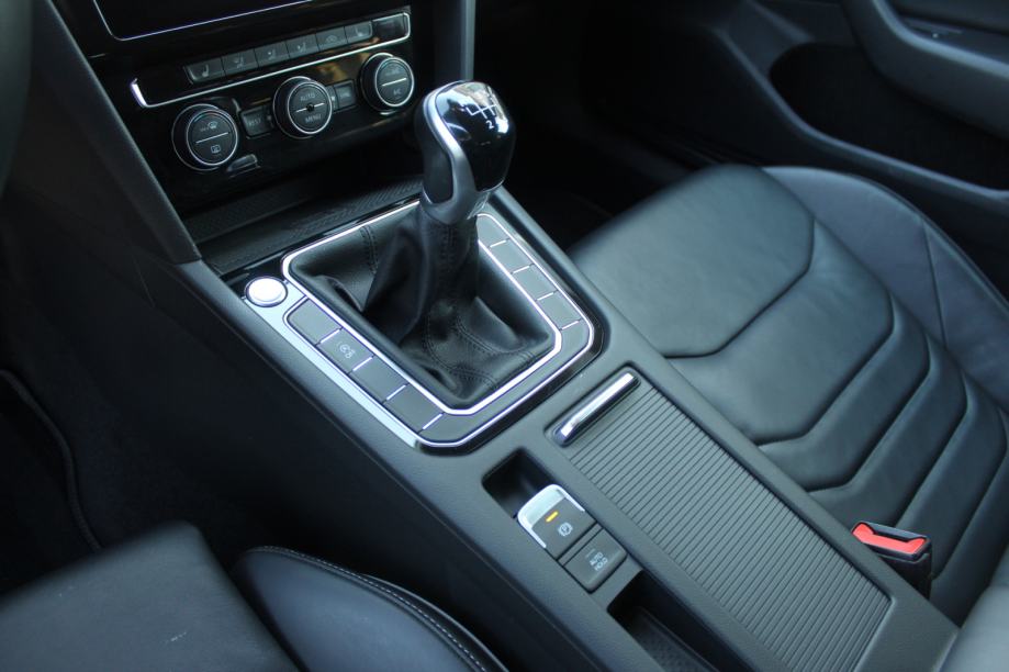 VW Arteon 2,0 TDI ELEGANCE, LED, ALU 18, NAVI, KOŽA, KAMERA,GARANCIJA., fotografija 14