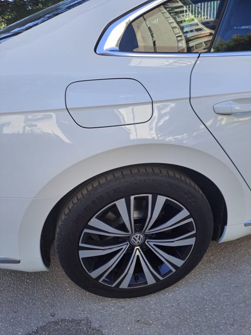 VW Arteon 2,0 TDI ELEGANCE | 100000 km | DCC | Ovlašteni servis, fotografija 10