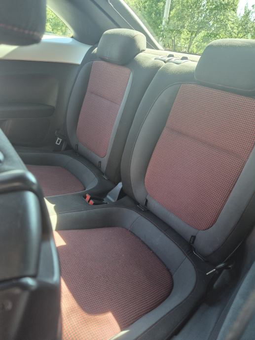 VW Beetle 1,2 TSI, fotografija 10