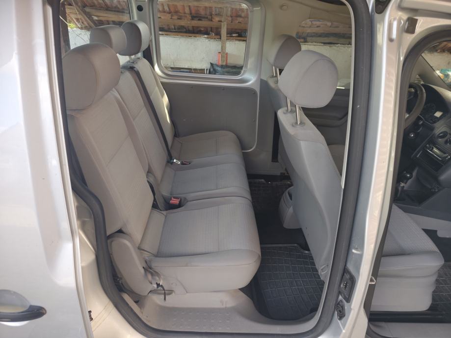 VW Caddy 1,6, fotografija 17
