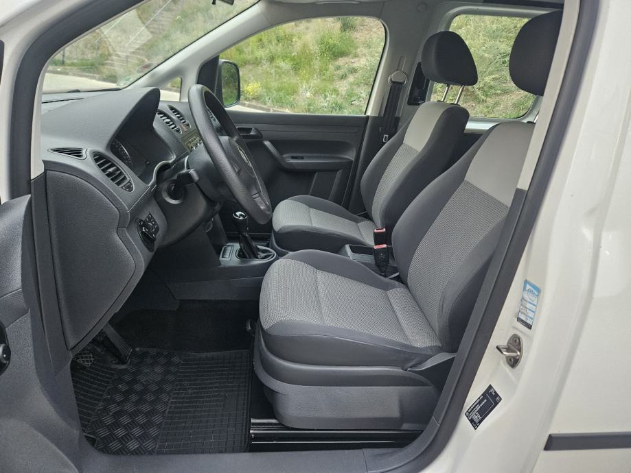 VW Caddy 1,6 TDI,izuzetno očuvan, fotografija 15