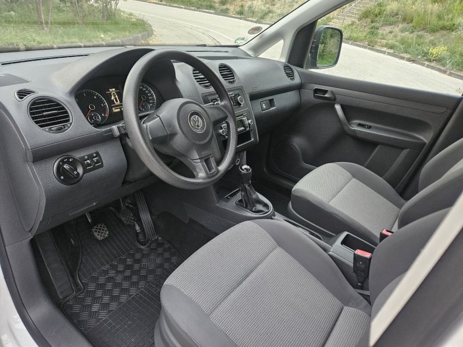 VW Caddy 1,6 TDI,izuzetno očuvan, fotografija 14