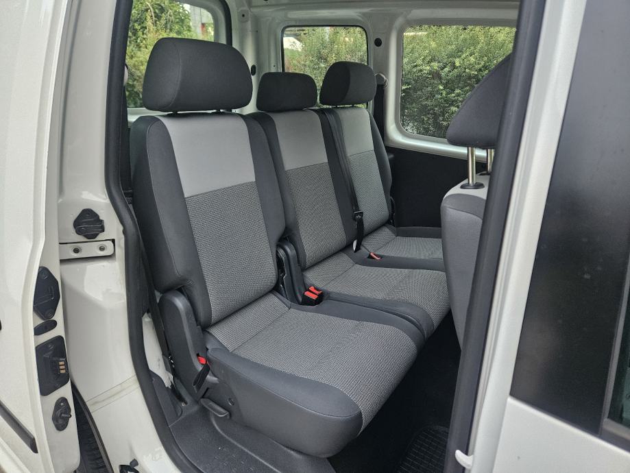 VW Caddy 1,6 TDI,izuzetno očuvan, fotografija 19