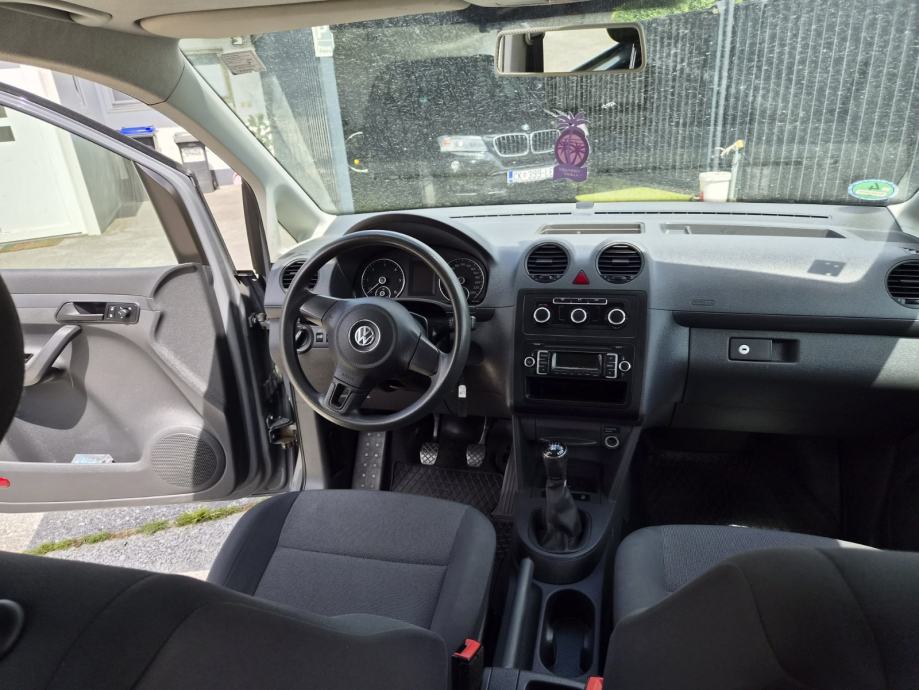 VW Caddy 1,6 TDI klima, fotografija 4