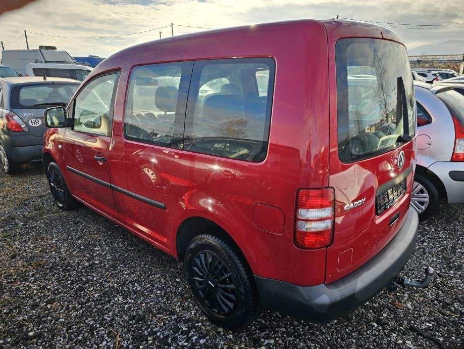 VW Caddy 1,6 TDI, fotografija 14
