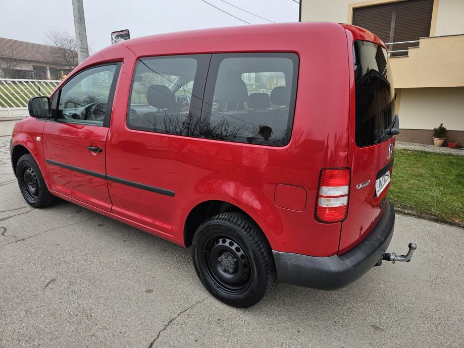 VW Caddy 1,6 TDI, fotografija 9