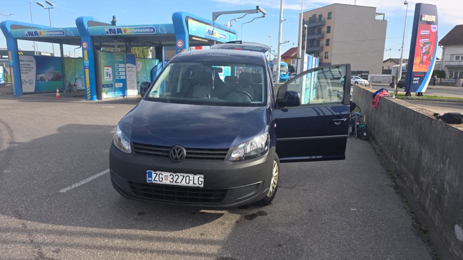 VW Caddy 1,6 TDI, fotografija 9