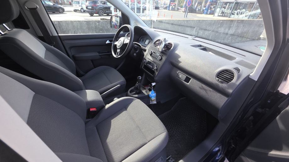 VW Caddy 1,6 TDI, fotografija 3