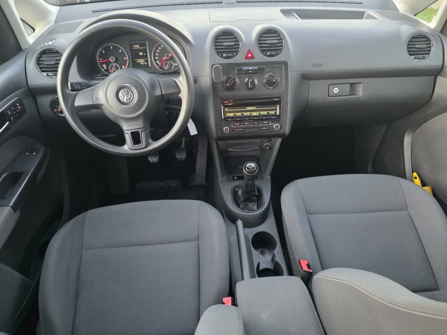 VW Caddy 1,6 TDI TRENDLINE, SERVISNA, JAMSTVO 12MJ., fotografija 19