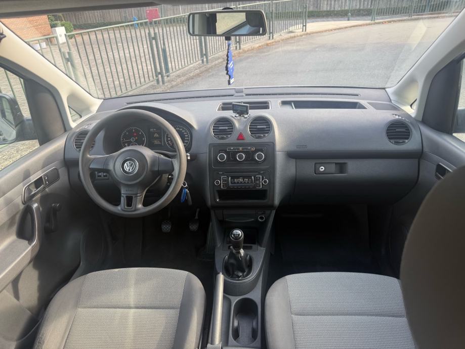 VW Caddy 1.6TDI, fotografija 6