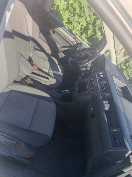 VW Caddy 2,0 TDI DSG 099/320-38-39, fotografija 6