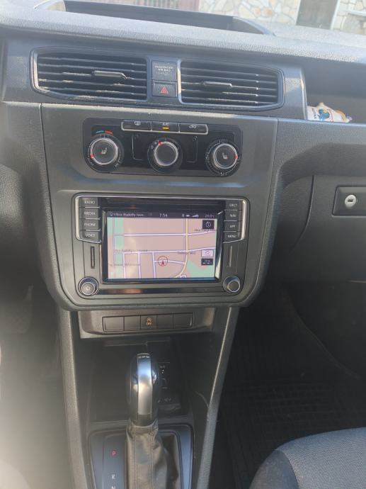 VW Caddy 2,0 TDI DSG 099/320-38-39, fotografija 9