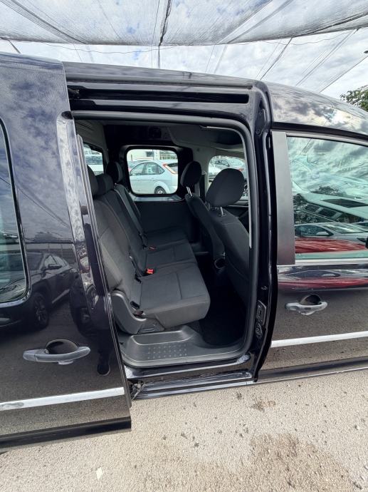 VW Caddy 2,0 TDI MAXI*GARACIJA*PUTNICKO VOZILO*, fotografija 17