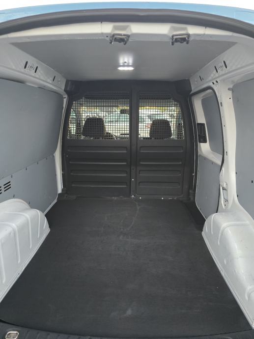 VW CADDY 2.0 TDI * ODLIČNO STANJE * 2019.GODINA * 185 000 KM * 9499€ *, fotografija 19