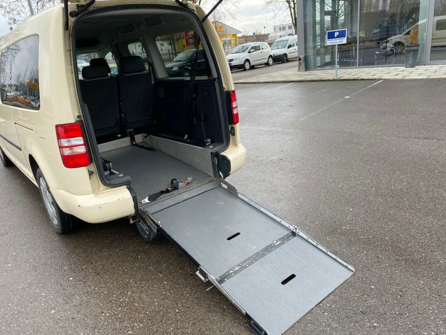 VW Caddy 2,0 TDI SA RAMPOM ZA INVALIDE, 2014 god.