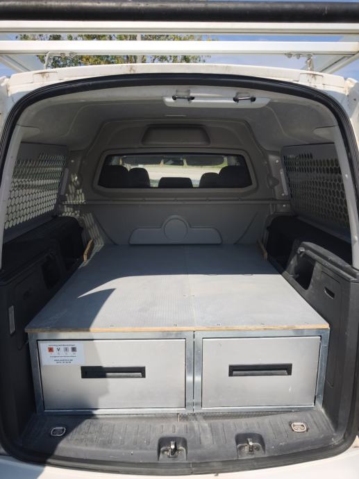 VW Caddy Maxi 2,0 TDI N1, fotografija 8