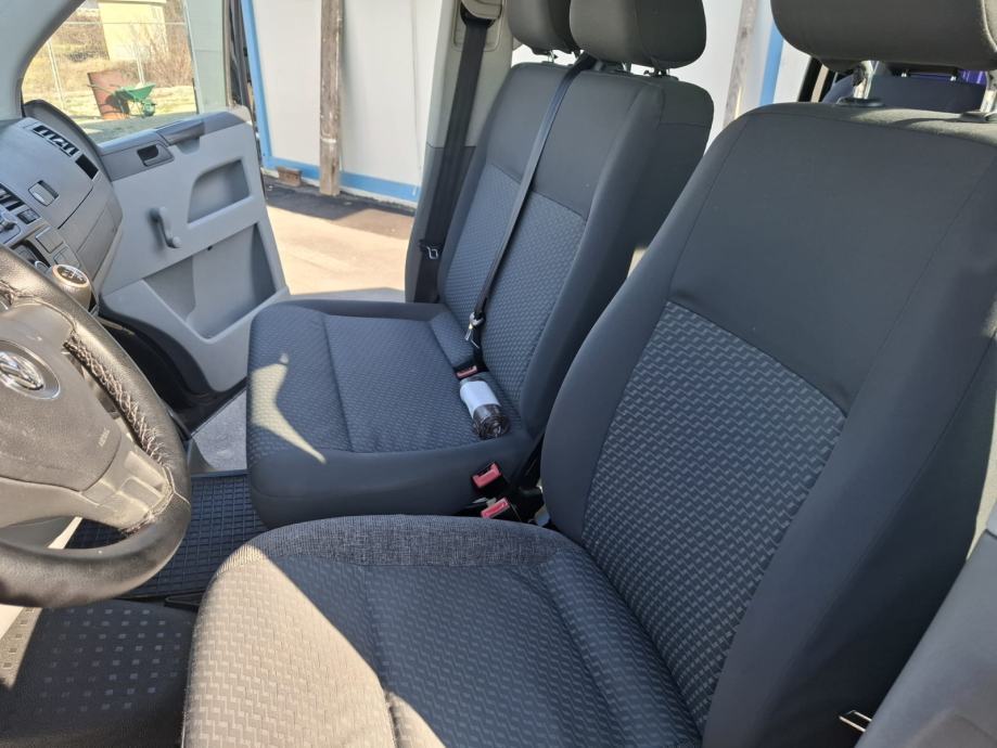 VW Caravelle 2.0 TDI, fotografija 11
