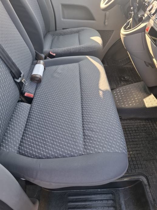 VW Caravelle 2.0 TDI, fotografija 13
