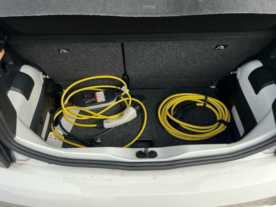 VW E-Up 36 kW, 11/2021, CCS, 28.400 km, fotografija 10