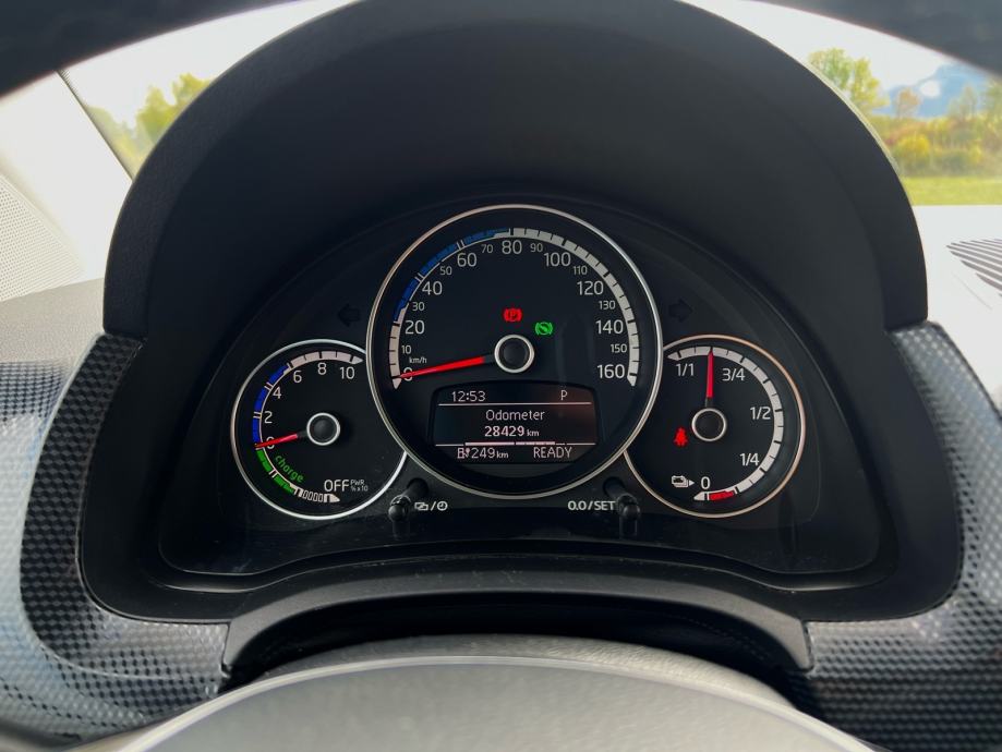 VW E-Up 36 kW, 11/2021, CCS, 28.400 km, pogled izvana - slika 5