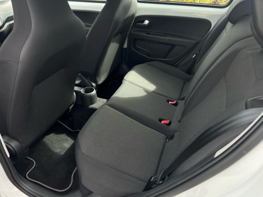 VW E-Up 36 kW, 11/2021, CCS, 28.400 km, fotografija 11