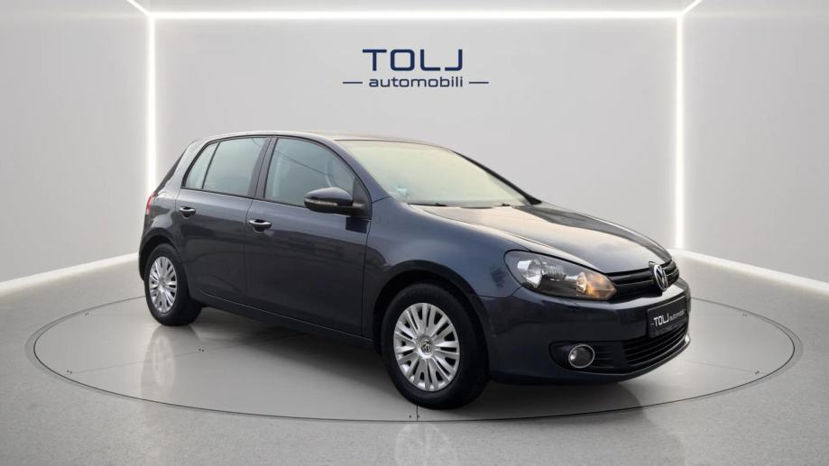 VW Golf 1,6 TDI**SENZORI**TEMPOMAT**REGISTRIRAN**, fotografija 4