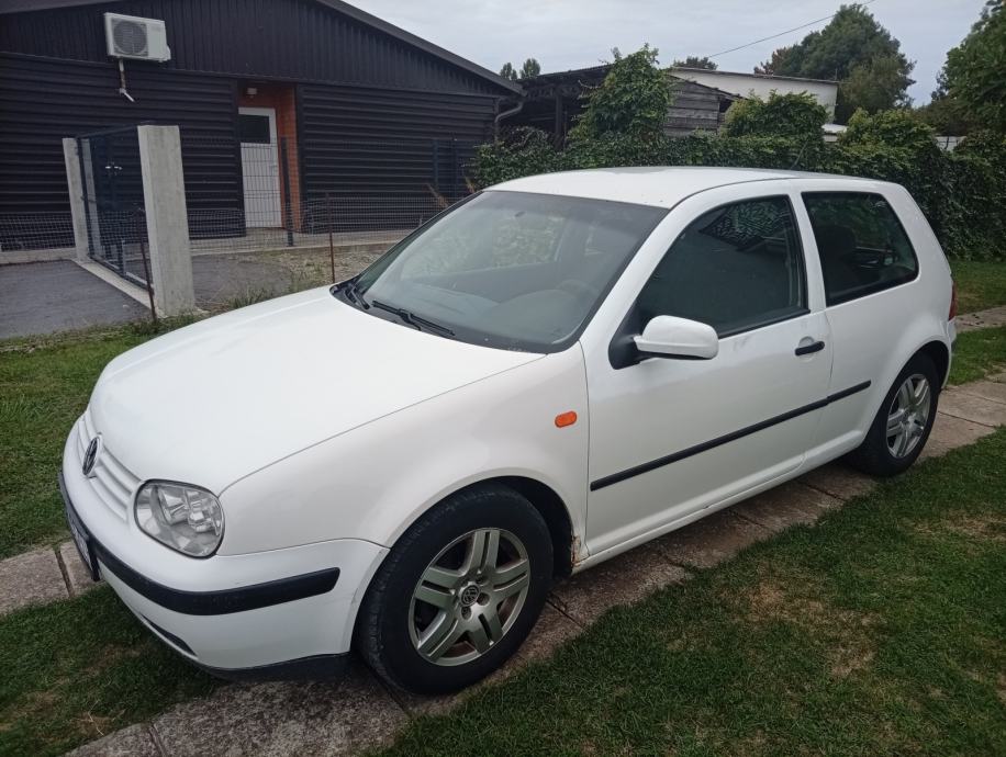 VW Golf 4 1,4 akcija - 649 eura, fotografija 8