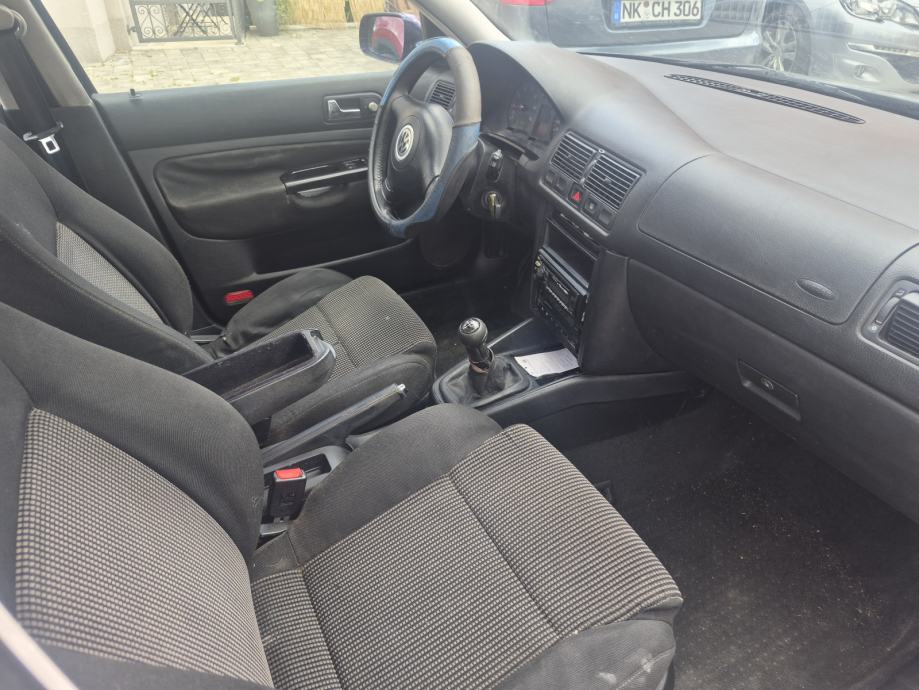 VW Golf 4 1,6, 2001, fotografija 2