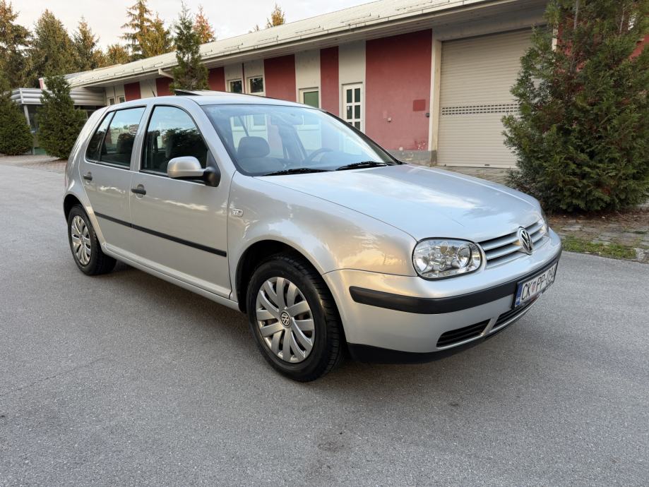 VW Golf 4 1.6 automatik, 5 vrata, siber, reg god dana, pogled izvana - slika 5