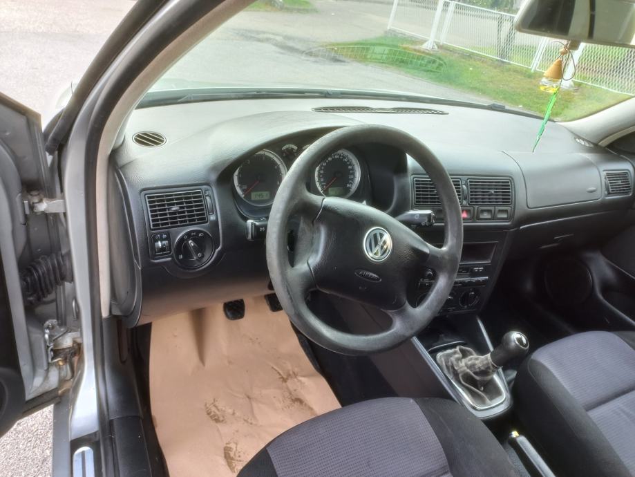 VW Golf 4 1,9 SDI PRVI VLASNIK AUTO ODLICAN, fotografija 17