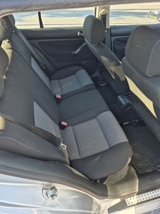 VW GOLF 4 1,9 TDI 74KW, fotografija 13