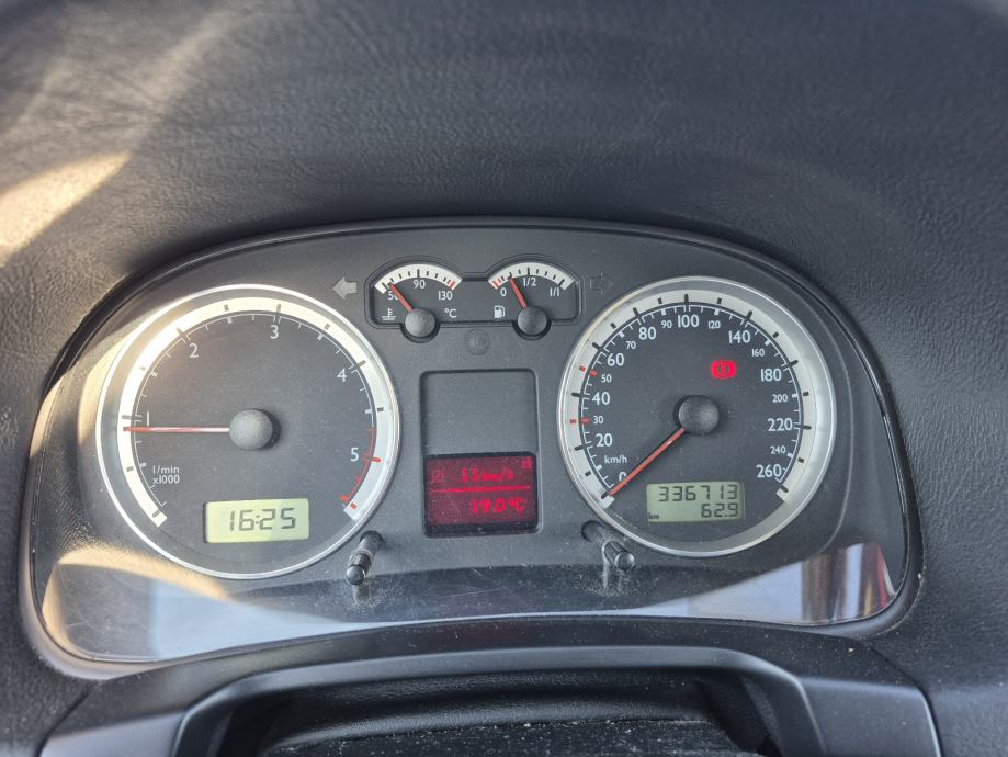 VW GOLF 4 1,9 TDI 74KW, fotografija 15