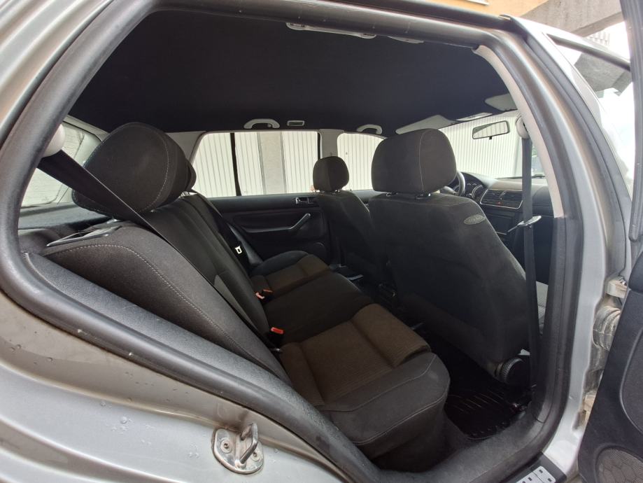 VW Golf 4 1,9 TDI 77 KV kuka. Reg 7 mj 2027 godina 2003, fotografija 5