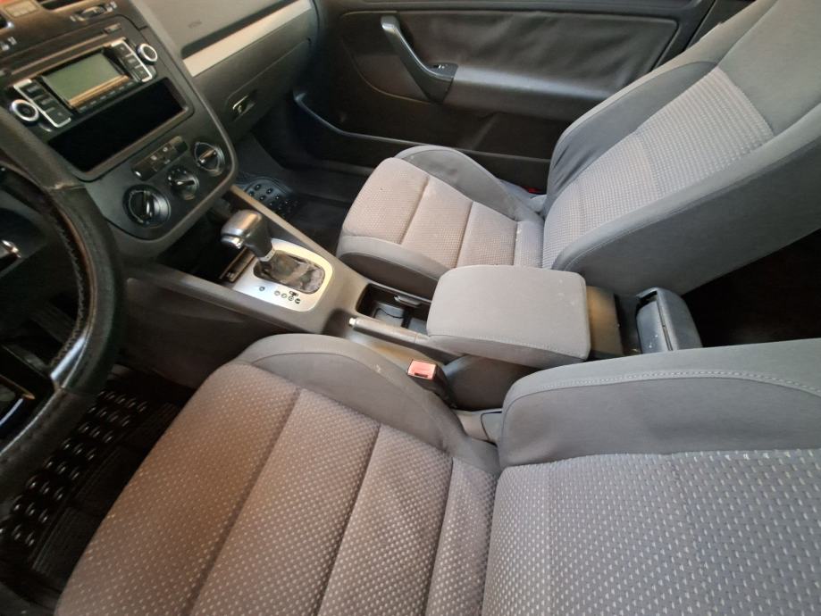 VW Golf 5 1,9 TDI 77 kv. Autmatik 2005 godina sacuvan, fotografija 7